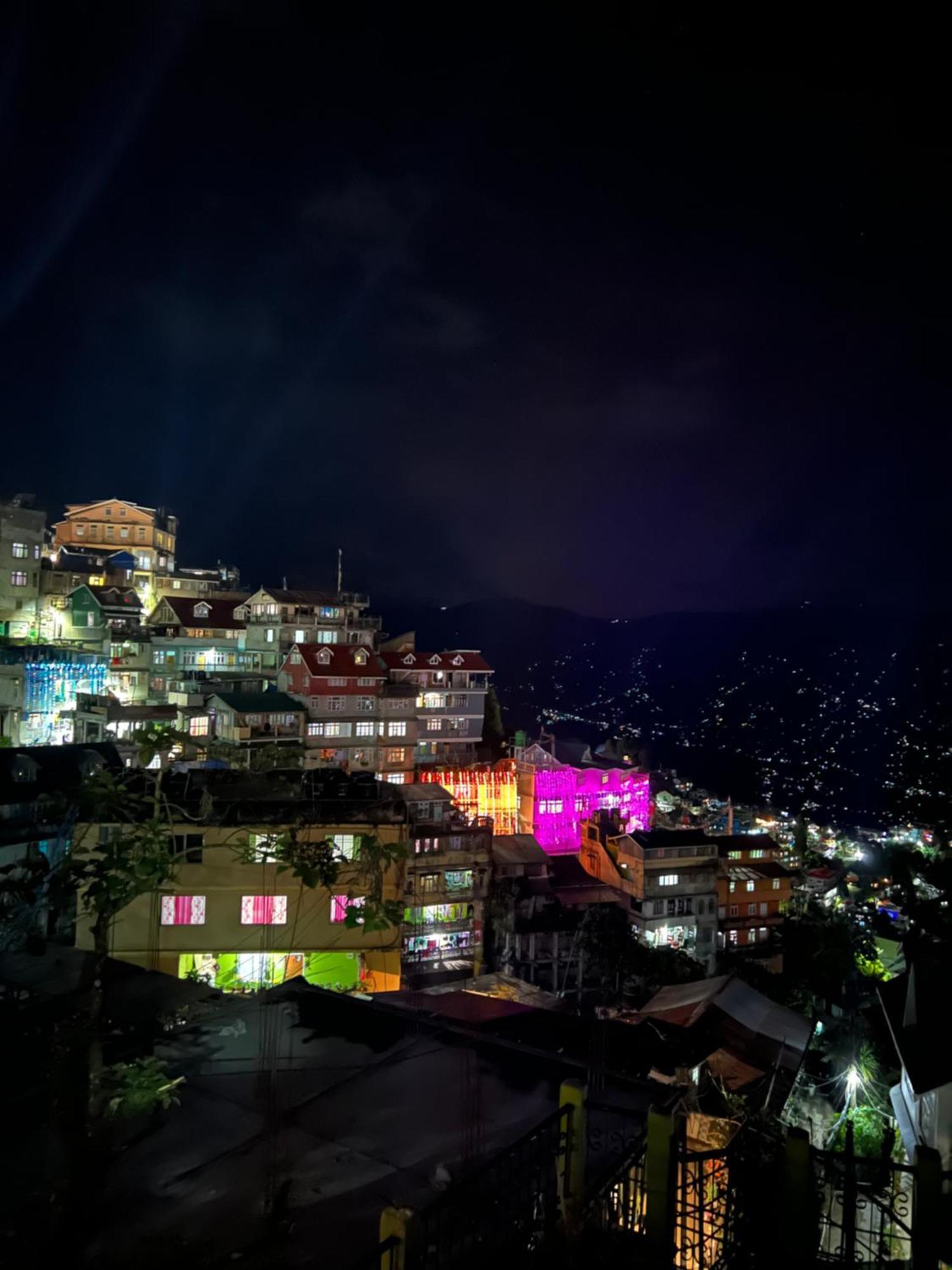 Dew Drops Guest House ダージリン エクステリア 写真